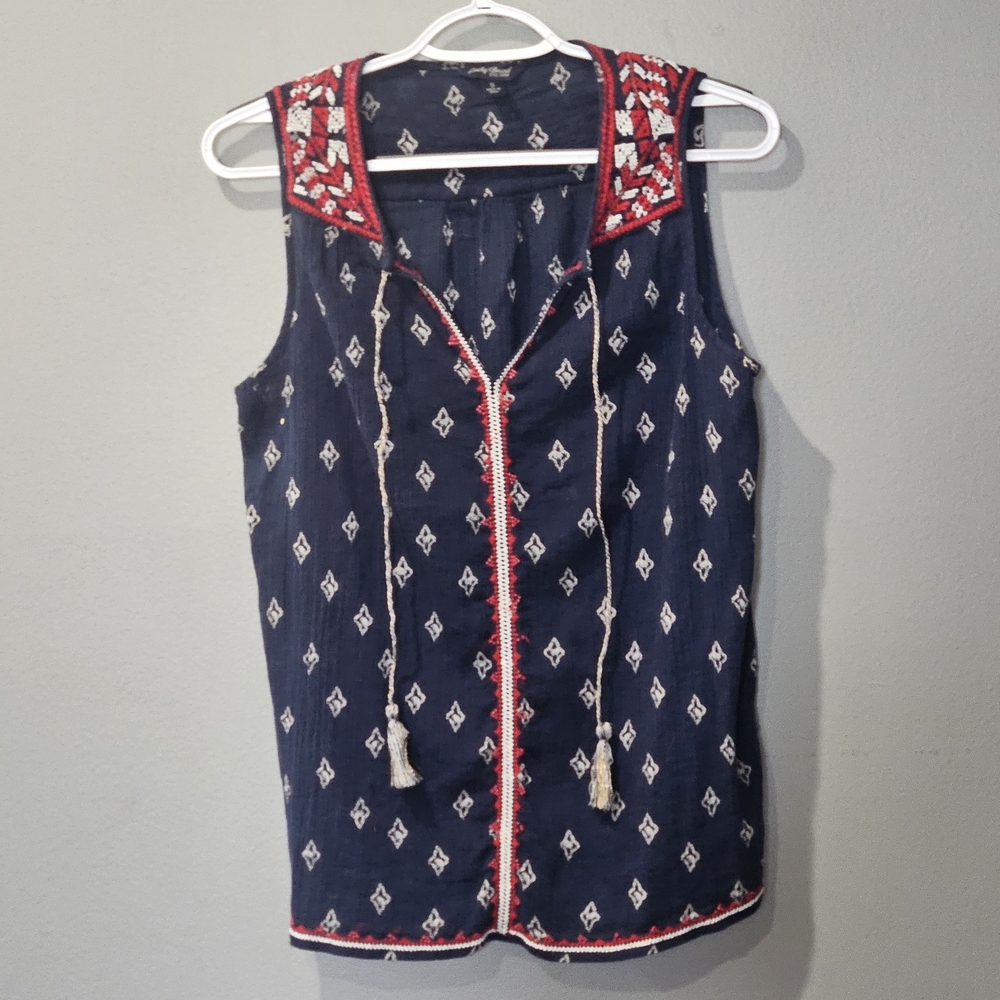 Lucky Brand Navy and Red Embroidered Sleeveless Blouse